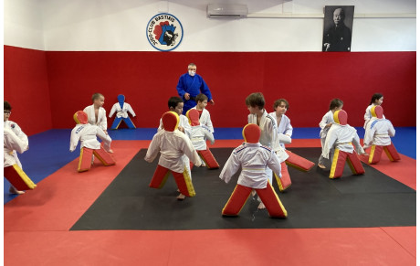 PREMIER COURS DE REPRISE DES ENFANTS :